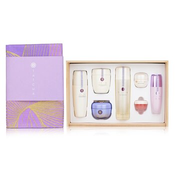 Tatcha 特別版奢華 Kiri 套裝：山茶花卸妝油、大米拋光劑、精華液、露水護膚霜、絲牡丹、Kissu 唇膜、液體絲綢帆布 (Special Edition Luxury Kiri Set)